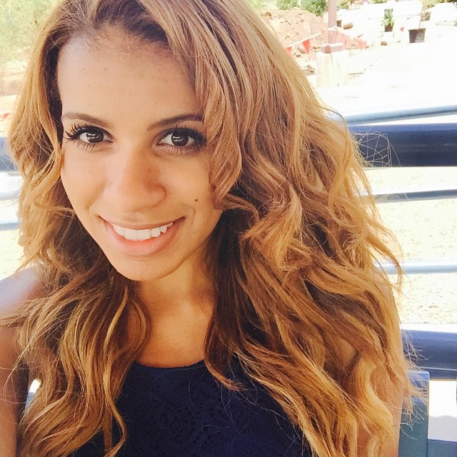 селфи без макияжа на сайте знакомств, Алекса Митчелл, Alexa Mitchel