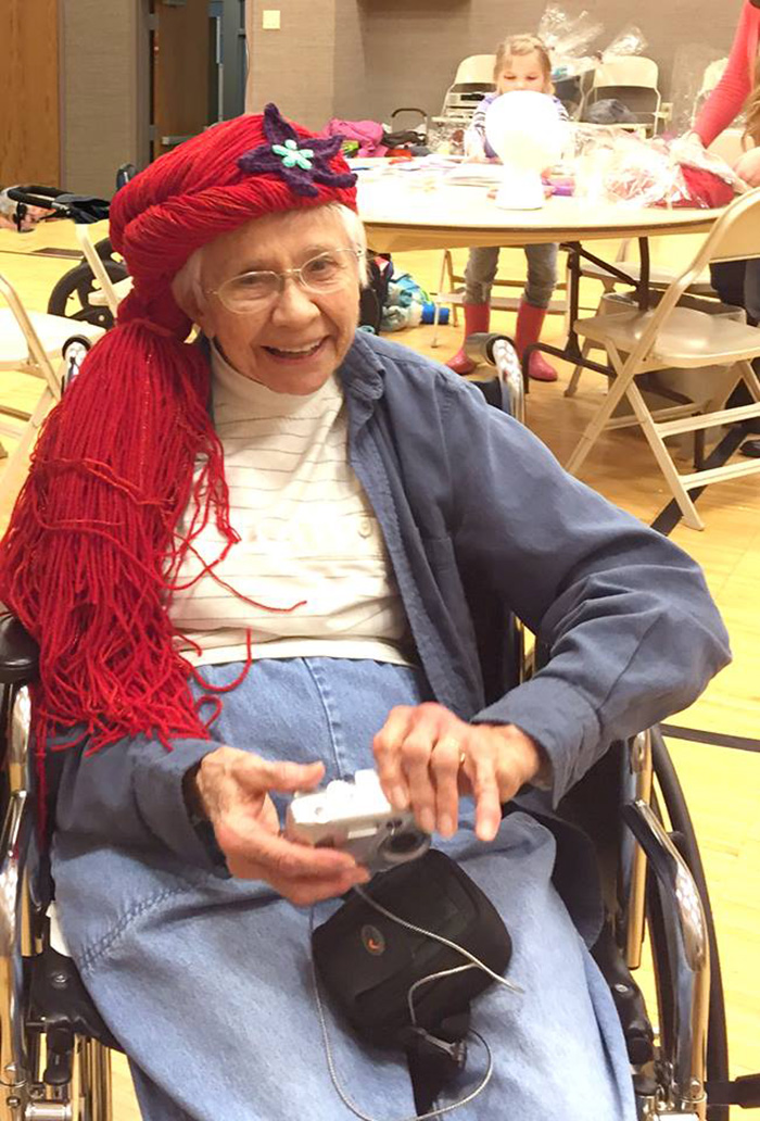 парики в виде причёсок диснеевских принцесс, парики для детей больных раком