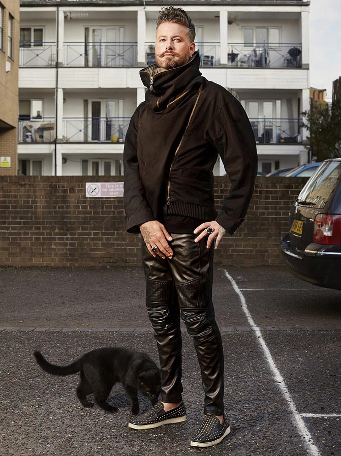 Алан Поудрил, Alan Powdrill, Covered, татуированные люди в одежде и без