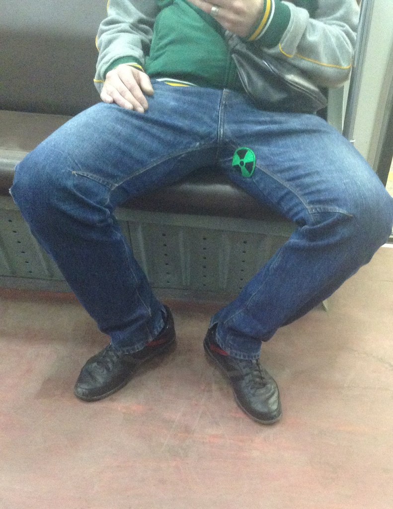 мода петербургского метро, мода метро, модники в транспорте, странные пассажиры метро 