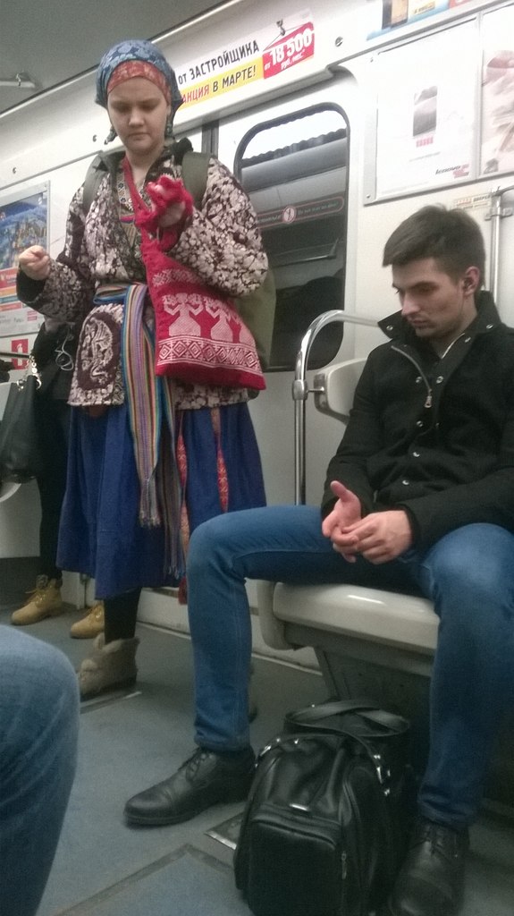 мода петербургского метро, мода метро, модники в транспорте, странные пассажиры метро 