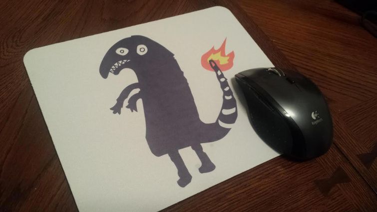 чарманедер мем, пьяный парень сделал себе татуировку покемона, пьяный парень набил себе покемона, черный чармандер