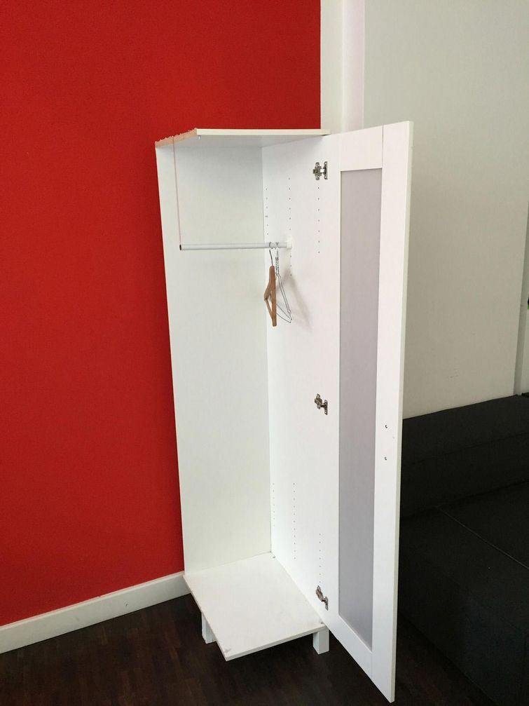 пилит вещи пополам и продает на eBay, пилит вещи пополам и продает на ибэй, муж развод распилил вещи пополам