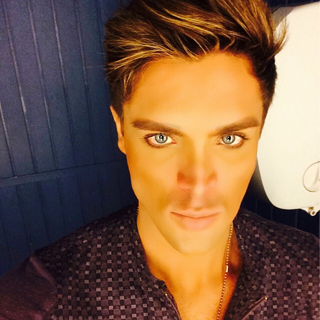 Маурисио Гальди, Mauricio Galdi, живой Кен, парень превратил себя в куклу