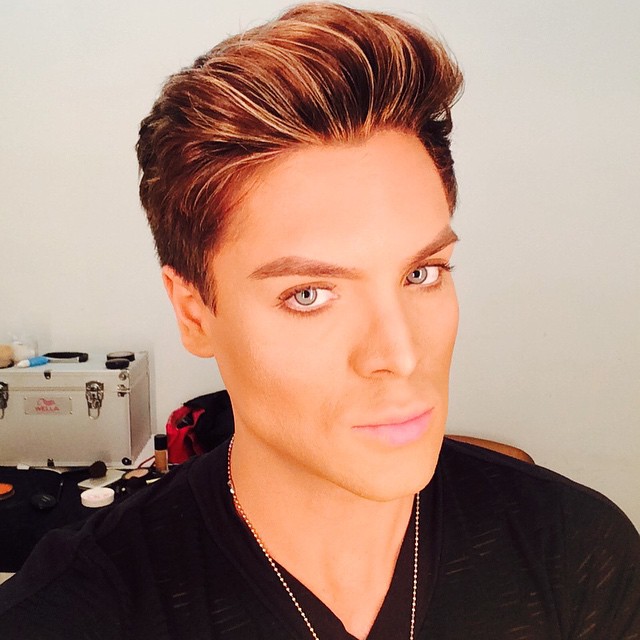 Маурисио Гальди, Mauricio Galdi, живой Кен, парень превратил себя в куклу