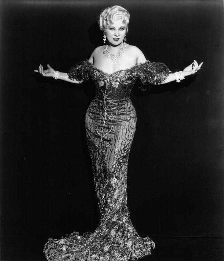 Как менялись каноны женской красоты за последние 100 лет, Как изменился эталон женской фигуры за 100 лет