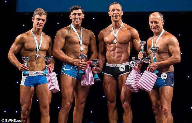 после удара ножом и трёх смертей, парень стал бодибилдером, накача мышцы после больницы