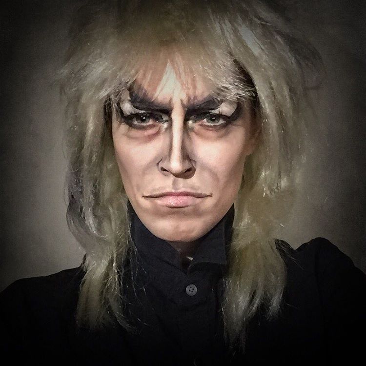 девушка превращается в звёзд при помощи макияжа, Ребека Свифт