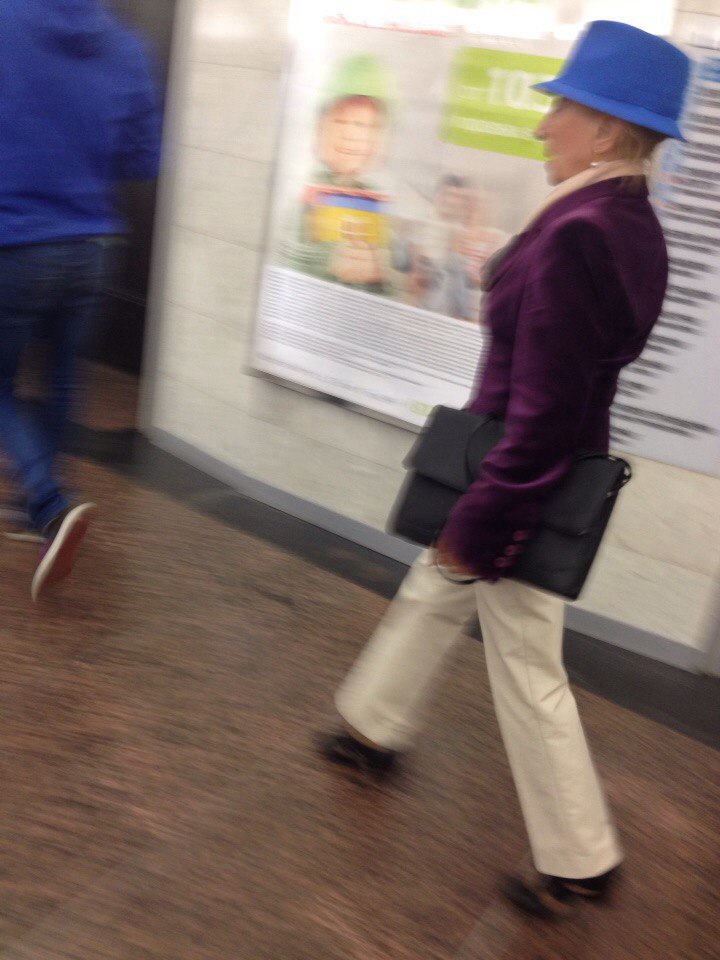 мода петербургского метро, мода метро, модники в транспорте, странные пассажиры метро 