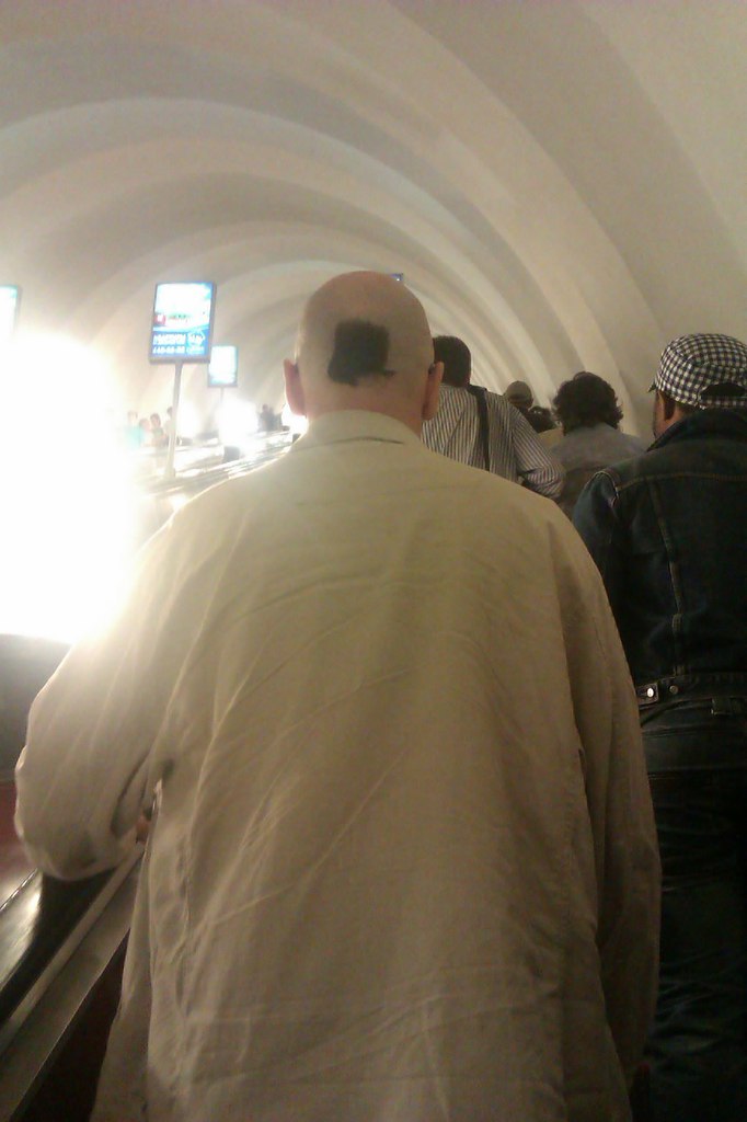 мода петербургского метро, мода метро, модники в транспорте, странные пассажиры метро 