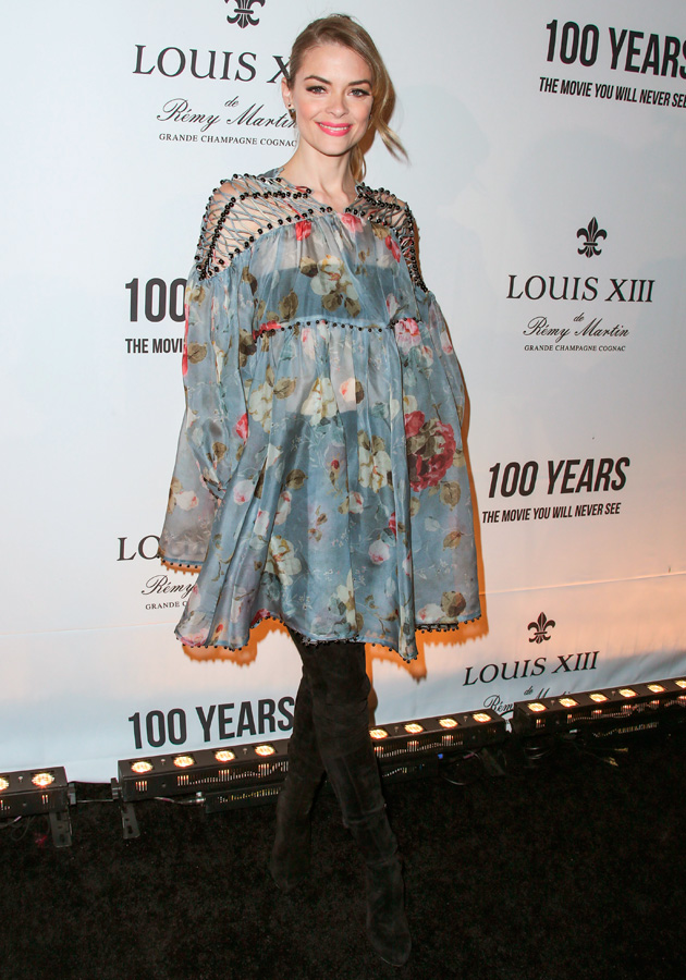 нелепые наряды звёзд, безвкусные наряды знаменитостей