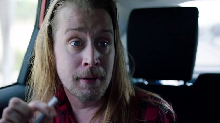 Маколей Калкин снялся в пародийном видео, показав жизнь мальчика после событий фильма Маколей Калкин пародийное видео, Маколей Калкин пародия один дома, Маколей Калкин продолжение один дома