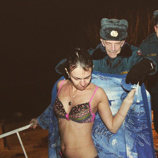 крещенские купания Instagram, купания на крещение Instagram, крещенские купания 2014, крещенские купания 2014 фото