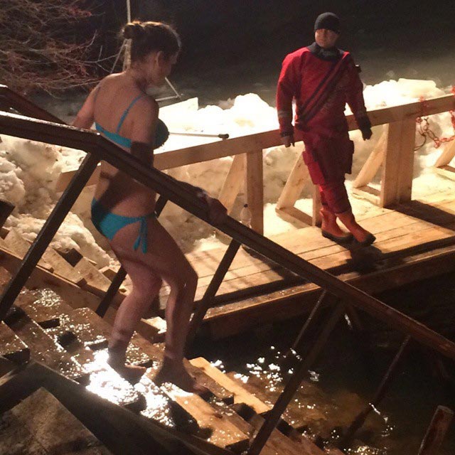 крещенские купания Instagram, купания на крещение Instagram, крещенские купания 2014, крещенские купания 2014 фото