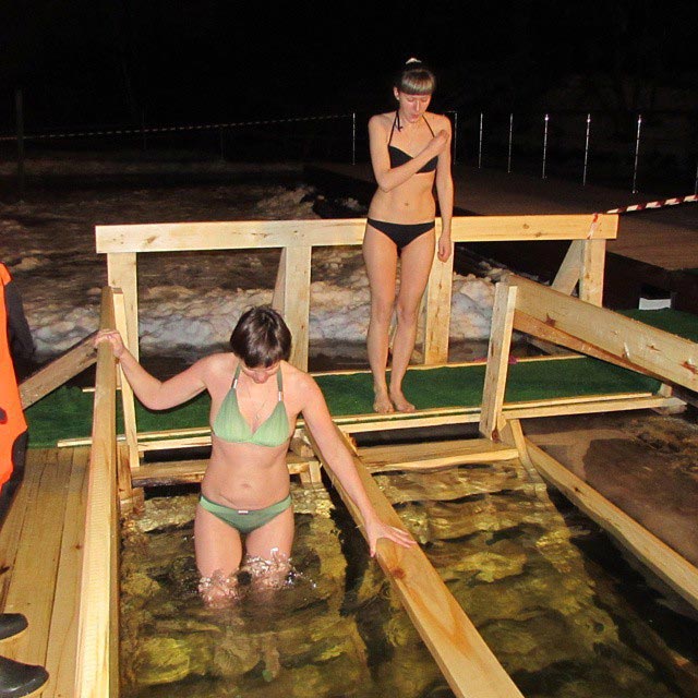 крещенские купания Instagram, купания на крещение Instagram, крещенские купания 2014, крещенские купания 2014 фото