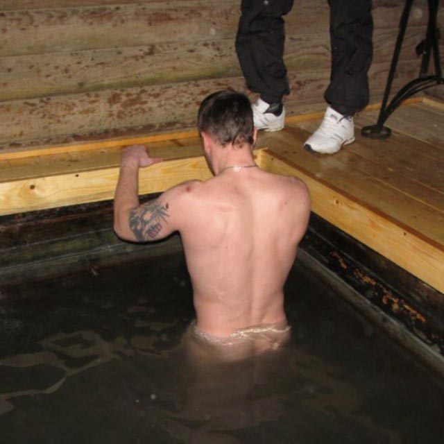 крещенские купания Instagram, купания на крещение Instagram, крещенские купания 2014, крещенские купания 2014 фото