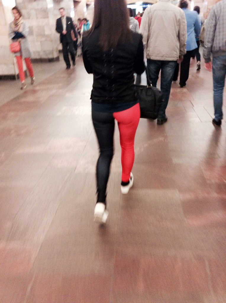 мода петербургского метро, мода метро, модники в транспорте, странные пассажиры метро 