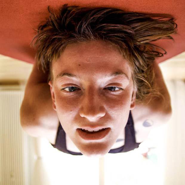 нелепые лица во время йоги, смешные лица во время йоги, Faces of yoga, лицо йоги