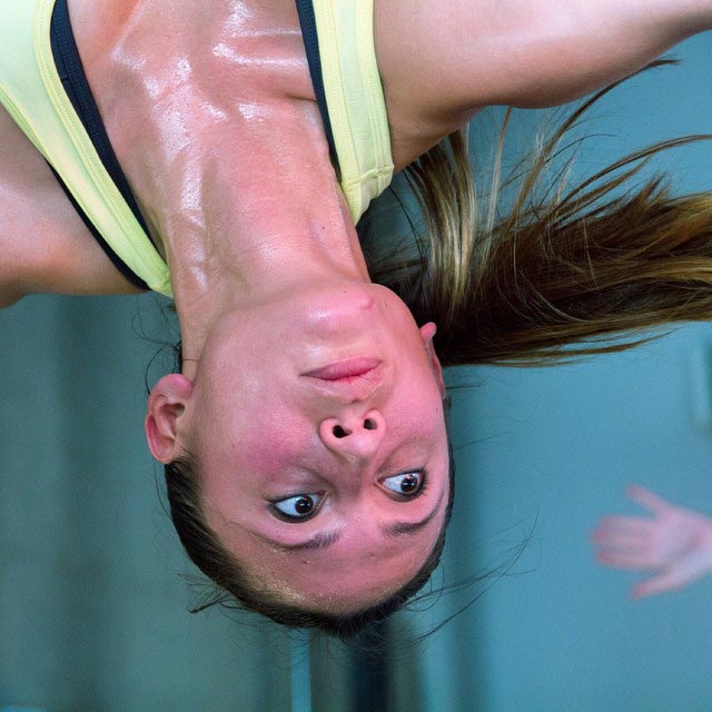 нелепые лица во время йоги, смешные лица во время йоги, Faces of yoga, лицо йоги