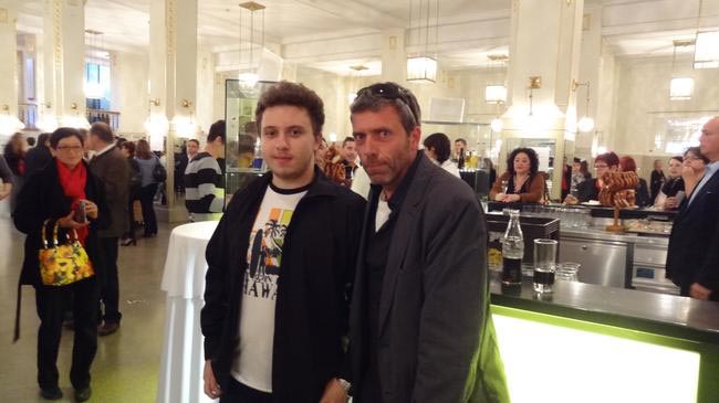 люди думали встретили знаменитостей, фото с ненастоящими знаменитостями, фото с поддельными знаменитостями