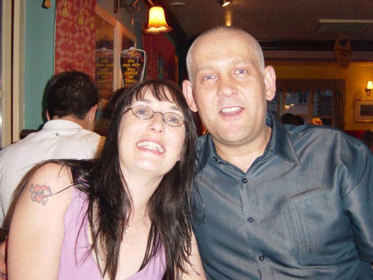 муж сменил пол, мужчина сменил пол стал жить с женой