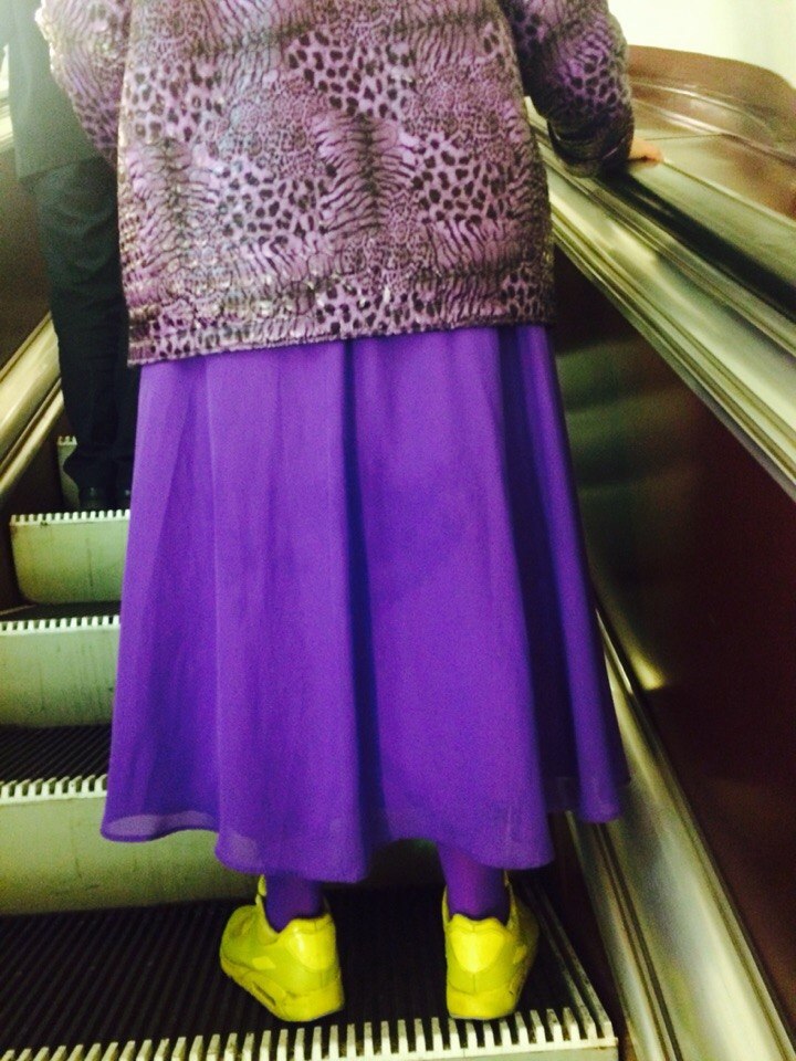 мода петербургского метро, мода метро, модники в транспорте, странные пассажиры метро 