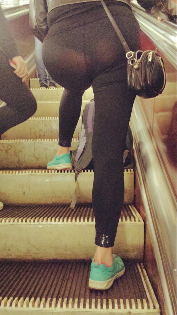 мода петербургского метро, мода метро, модники в транспорте, странные пассажиры метро 