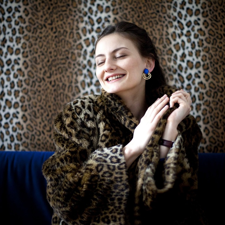 постыдные удовольствия, Одета Катана, Odeta Catana