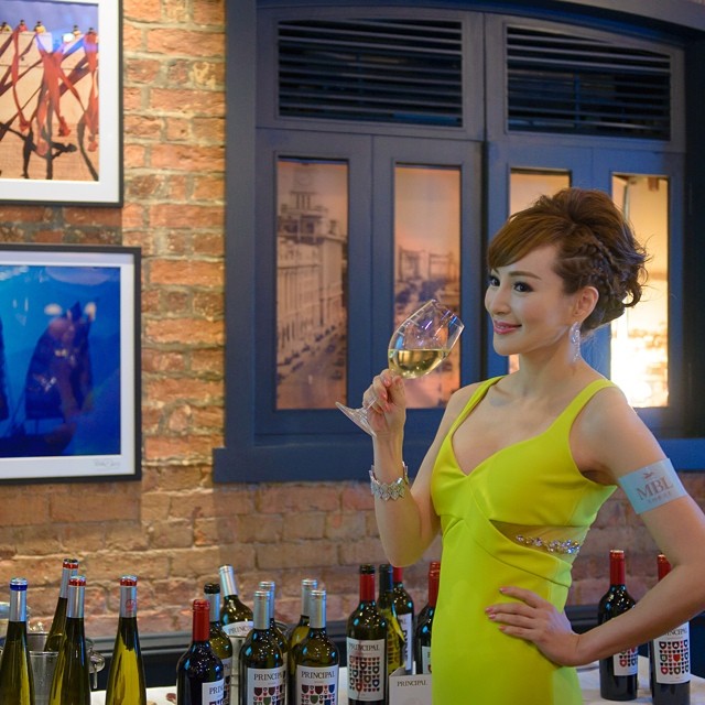 Кенди Ло, Candy Lo, нестареющая женщина, 50-летняя мать троих детей