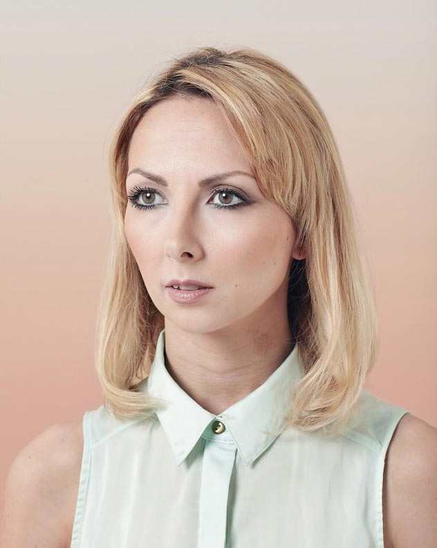 Успешные модели рук демонстрируют свои менее успешные лица лица моделей рук, модели рук показали свои лица, модели рук демонстрируют лица