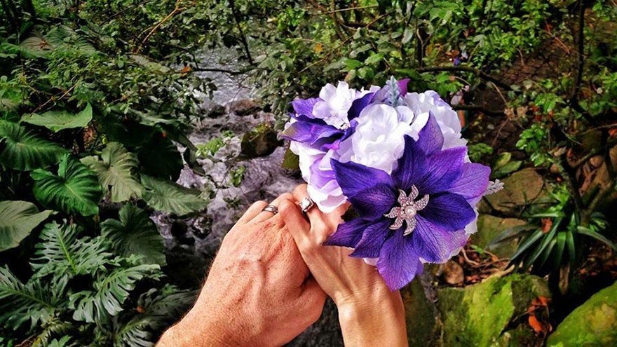 Пара акробатов планирует пожениться 38 раз разных местах мира за 83 дня свадьба 38 раз за 83 дня, свадьба акробатов, Cheetah Platt and Rhian Woodyard