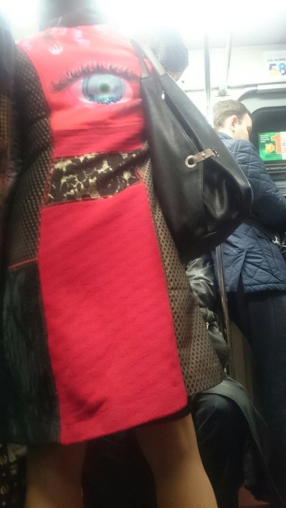 мода петербургского метро, мода метро, модники в транспорте, странные пассажиры метро 