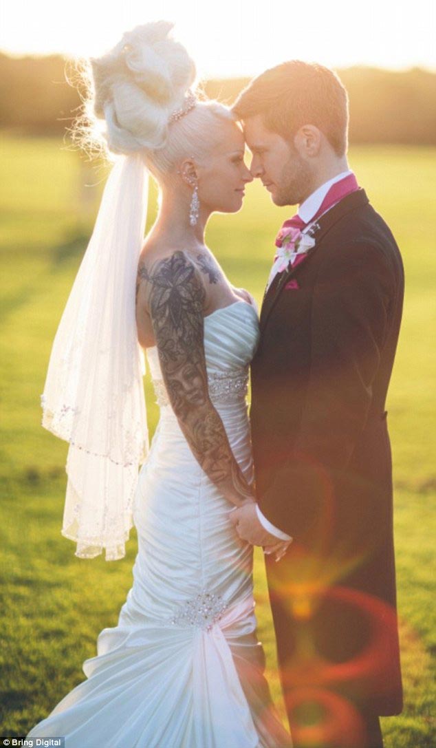 из полной девушки в спортсменку, толстая похудела стала спортсменокй, из толстушки в спортсменку, девушка похудела и стала сексуальной спортсменкой