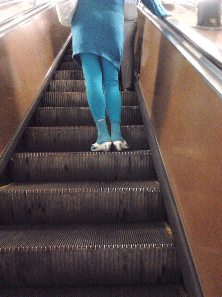 Мода, ты пьяна, иди домой или убийственные модники российского метро мода петербургского метро, мода метро, модники в транспорте, странные пассажиры метро