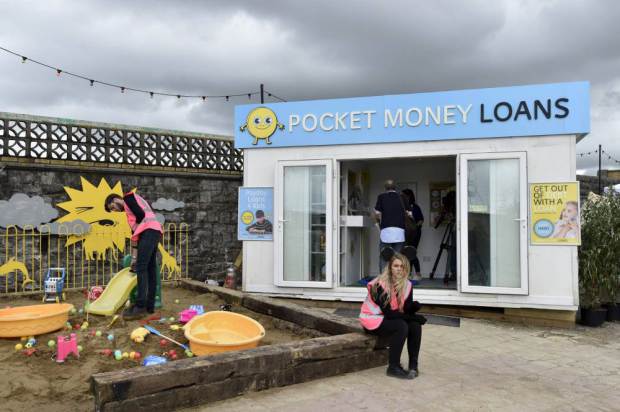 парк Dismaland, Дисмалэнд, парк от Бэнкси, парк Banksy, кошмарная версия Диснейленда,