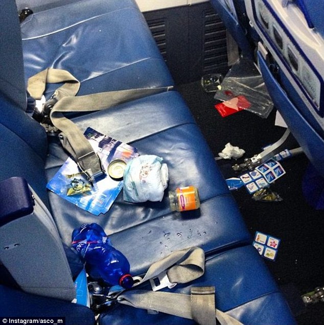 жуткие пассажира самолёта, Passenger shaming