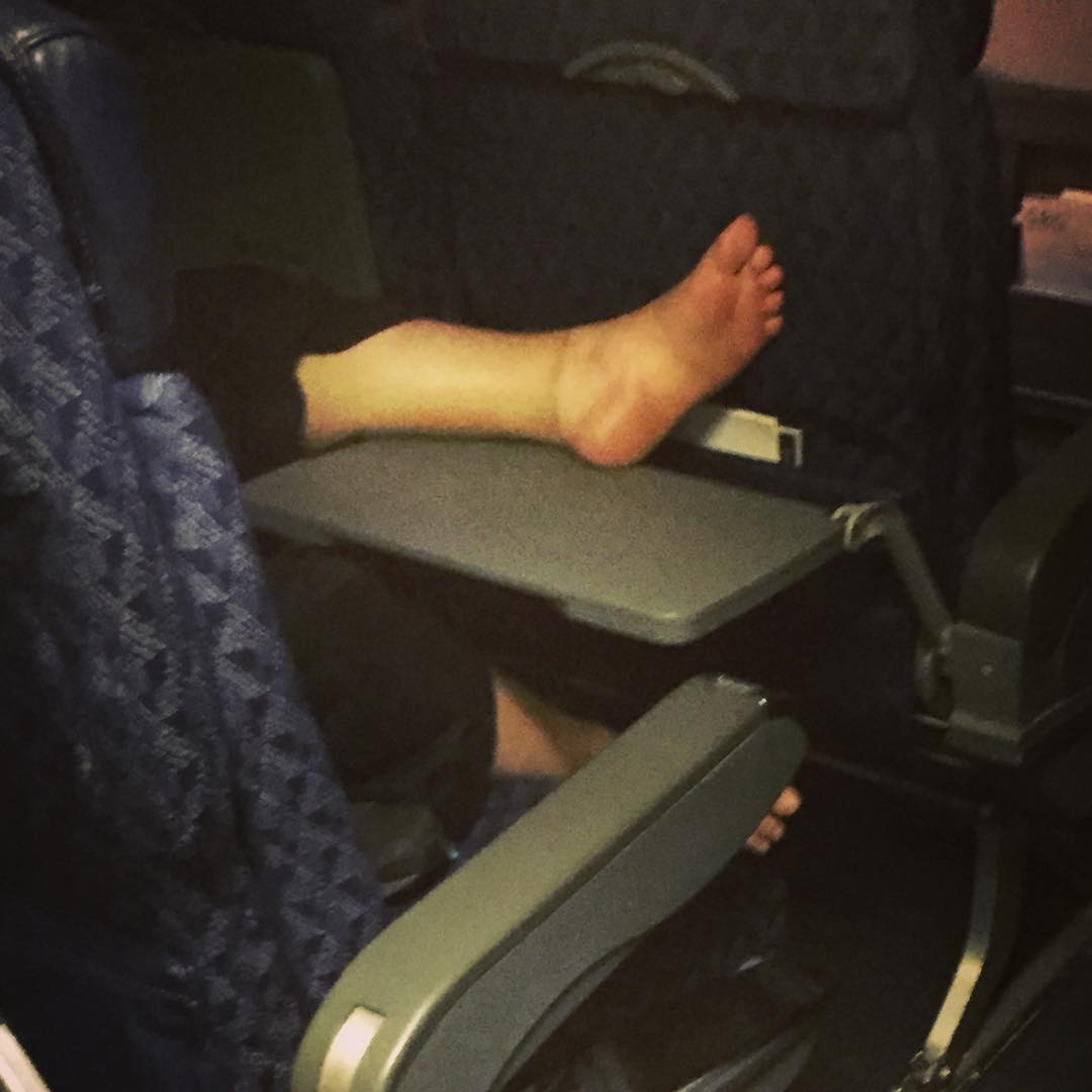 жуткие пассажира самолёта, Passenger shaming