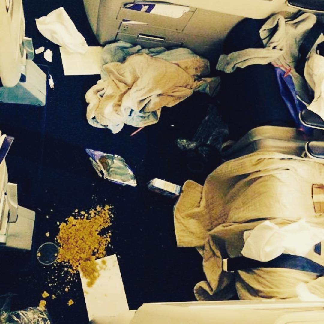 жуткие пассажира самолёта, Passenger shaming