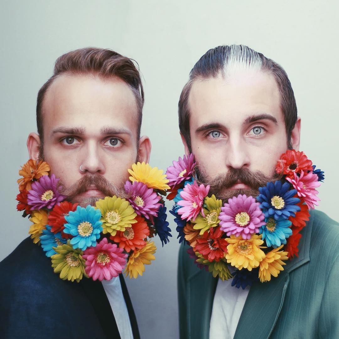 Бородатое искусство, бороды как искусство, парни украшают свои бороды
