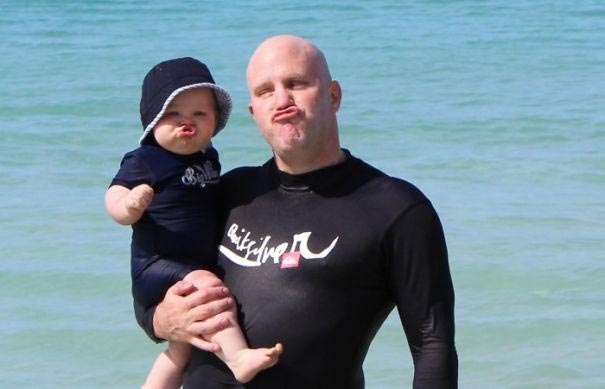 Каков отец, таков и сын, фотографии пап и их мини-копий, яблоко от яблони