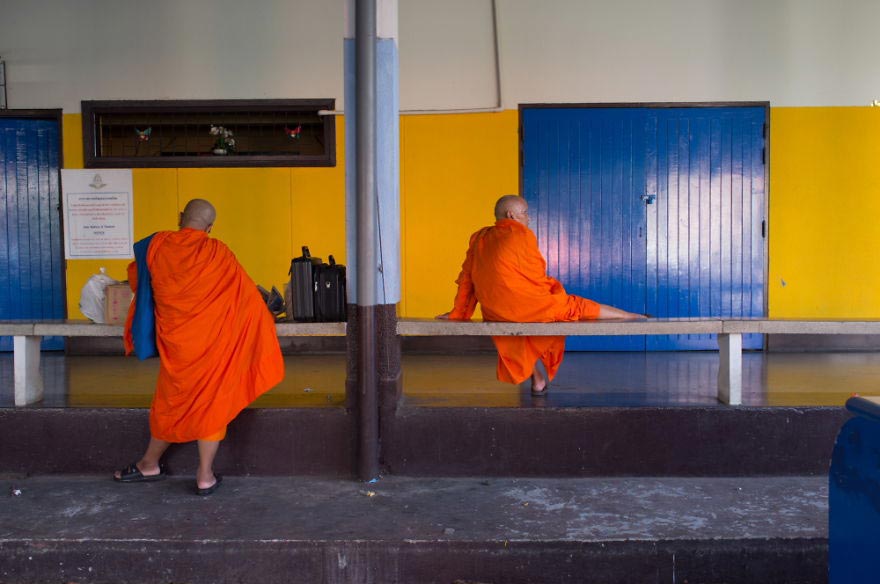 Копировать-вставить: фотограф путешествует по Азии и фотографирует одинаковых людей Дорел Фрумусану, Dorel Frumusanu, Same Same But Different, одинаковые люди