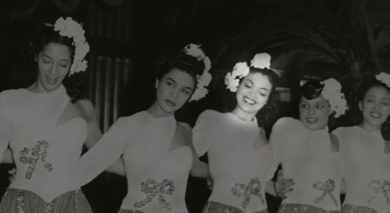 Странное чувство внутри: 102-летняя женщина впервые смотрит кадры своих танцевальных выступлений 1930 года Элис Баркер,Alice Barker, 102-летняя женщина смотрит как она танцует, 02-летняя женщина смотрит свои танцевальные выступления