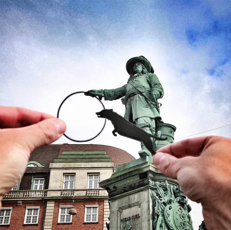 Рич МакКор, Rich McCor, дополняет памятники трафаретами, 