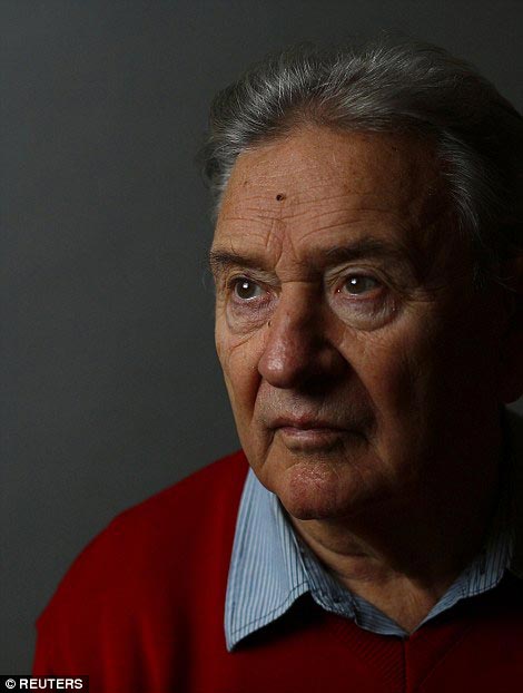 выжившие люди после Освенцима, освобожденные из Освенцима, воспоминания выживших из Освенцима, люди освобожденные из концентрационных лагерей