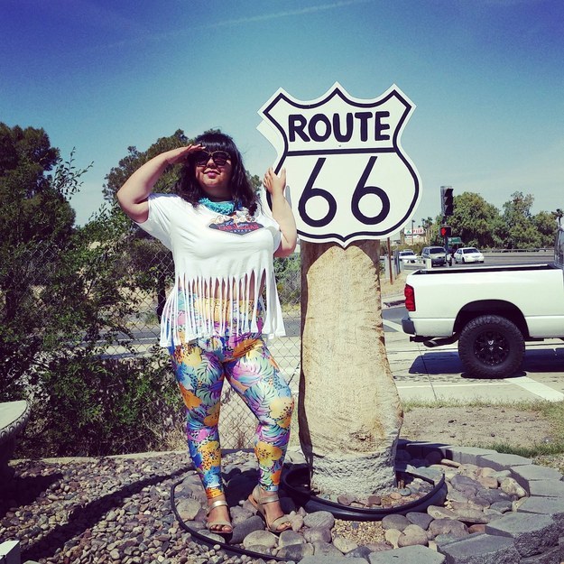 crop top fat, короткие топы на толстых, короткие топы плюс сайз