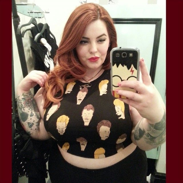 crop top fat, короткие топы на толстых, короткие топы плюс сайз