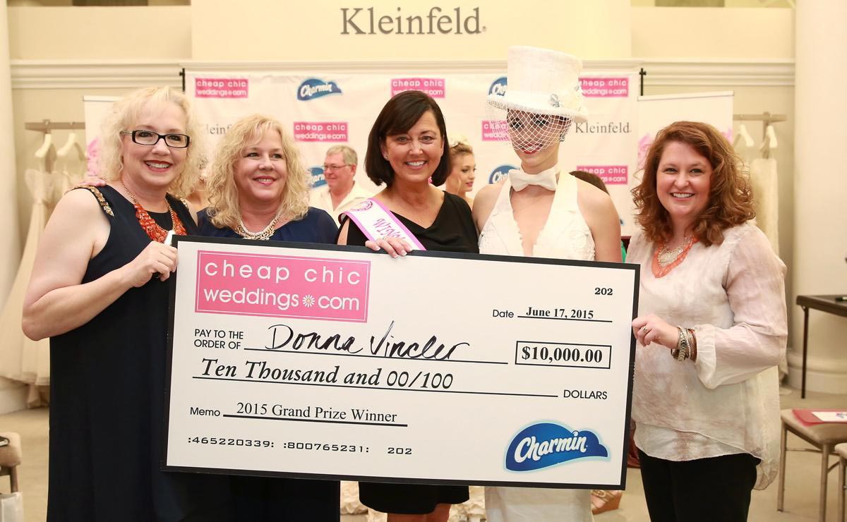 конкурс свадебных платьев из туалетной бумаги, платья из туалетной бумаги, 11th Annual Toilet Paper Wedding Dress Contest