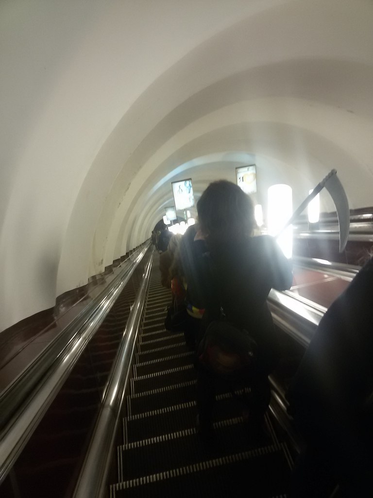 мода петербургского метро, мода метро, модники в транспорте, странные пассажиры метро 