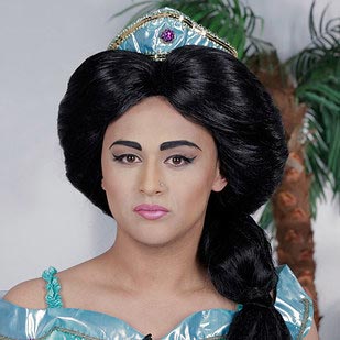 мужчины загримированные под диснеевских принцесс, трансформация мужчин в диснеевских принцесс, мужчины образ диснеевских принцесс