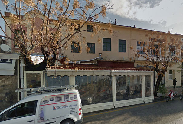 эта кофейня позволяет собакам спать внутри, собаки в кофейне, Hott Spott